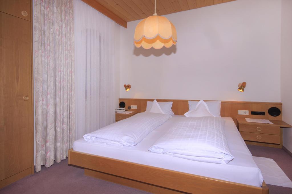 Apartments Gasserhof Lagundo Chambre photo